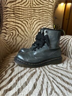 Dr. Martens 1460 grey patent leather finish Lace-Up Leather Boots